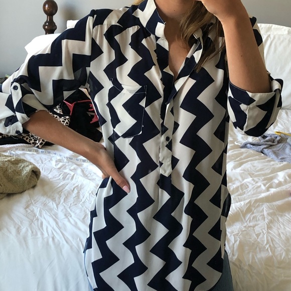 Chevron button down top - Picture 3 of 5